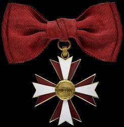 Cross of Honour (Female), Obverse