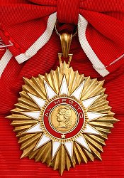 Grand Cross: Badge, Obverse