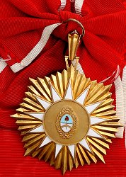 Grand Cross: Badge, Reverse
