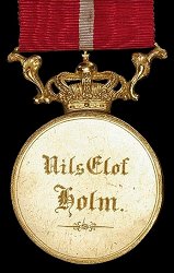 Gold Medal with Crown, Reverse