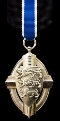 Distinguished Service Decoration For Defence Services, Obverse