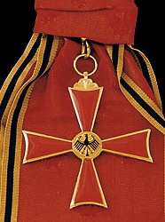 Grand Cross Special Class: Badge, Obverse