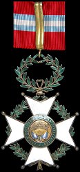 Grand Officer: Badge