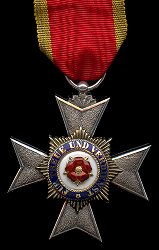 Honour Cross 4th Class 1st Division, Obverse