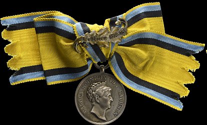 Silver Medal (Female), Obverse