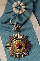 Republic of Korea Medal (1st Class), Badge